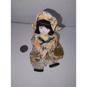 Vintage K's‎ Collection Small China Doll